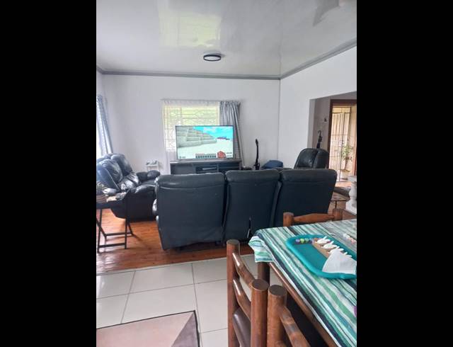 4 BEDROOM HOUSE FOR SALE IN BOTHAVILLE